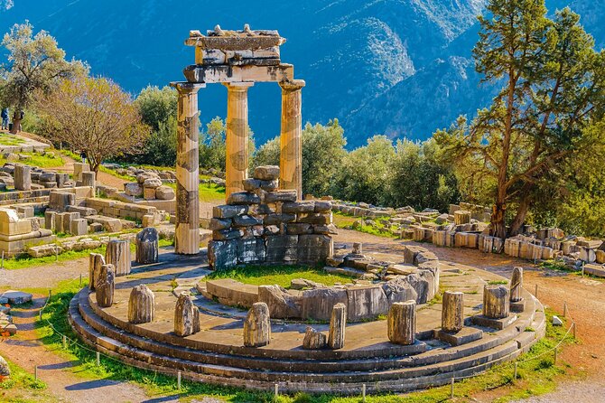 Private Luxury Tour: Delphi & Thermopylae – The 300’s Legacy - Arachova stop: a quick mountain village breath