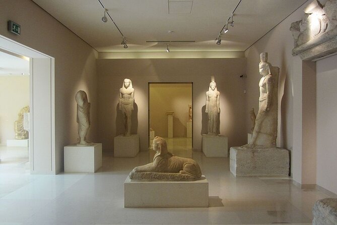 Private Luxury Tour: Marathon – Battle & Run That Changed History - Marathon Tomb: the free stop that hits most