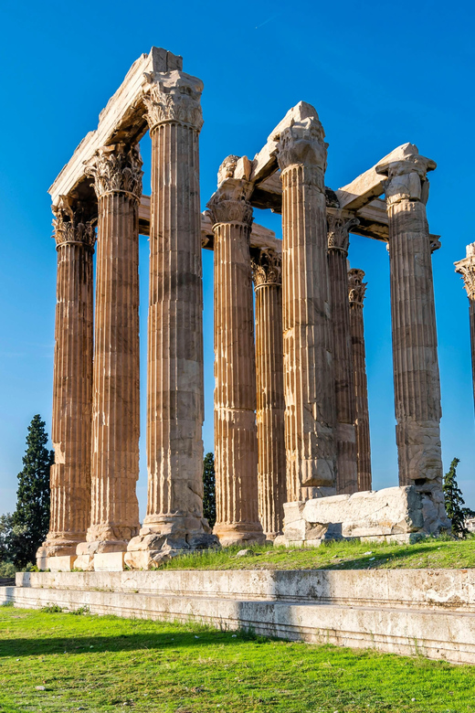 Private sightseeing in Athens (3 hours) - How the guiding style shapes your day: Elias and Harris as examples