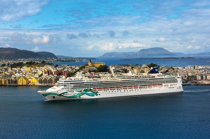 Private Transfer:Athens City to Piraeus Cruise Port - Price and value for a private car at cruise time