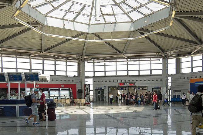 Private Transfer between Athens Airport and Athens City Center - English Support, Mobile Ticket, and Clear Confirmation