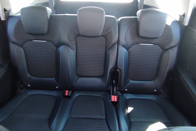 Private Transfer Between Athens Airport & Athens City - Comfort on the drive: AC, WiFi, water, and the no-food rule