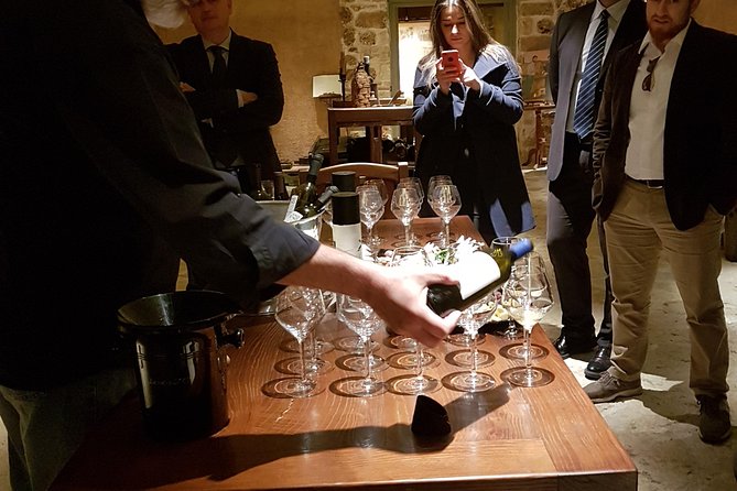 Private Wine Tasting Experience of Greek Awarded Wines at Athens Wine Suburb - What the Markou Tasting Feels Like: Cheese, Bakery, and Learning the Logic