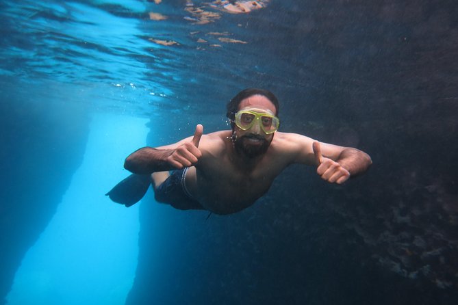 Snorkeling and swimming tour to the Poseidon's temple at Sounio cape - The Athens Riviera road trip that sets the mood