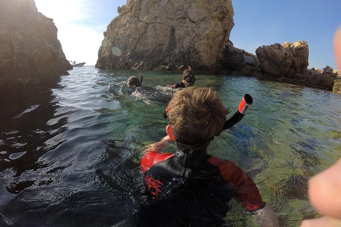 Snorkeling and swimming tour to the Poseidon's temple at Sounio cape - Cape Sounion and the Temple of Poseidon, cliff-top payoff
