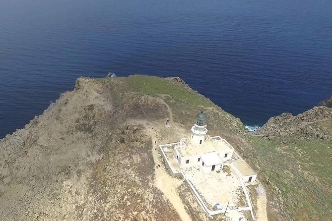 Sunset Lighthouse Armenistis - Why Armenistis Lighthouse at sunset is a smart Mykonos move