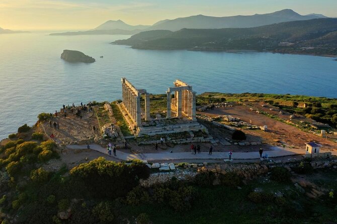 Sunset Sounio Private Sightseeing Tour from Athens - Pickup, Vehicle Comfort, and Staying Charged for Sunset Photos