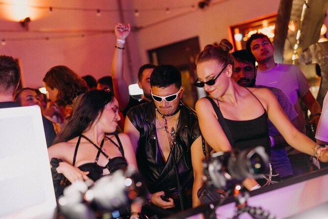 The Original Athens Pub Crawl - The Included Shots and Deals: Turning Drinks Into a Budget Win