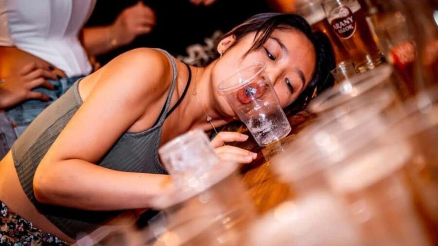 The Original Athens Pub Crawl With VIP Club Entry - Your 4 to 5 stops: what the bar hopping actually feels like