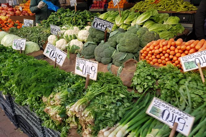 The Vegetarian food tasting tour - Plateia Syntagmatos on the route: a shift in pace
