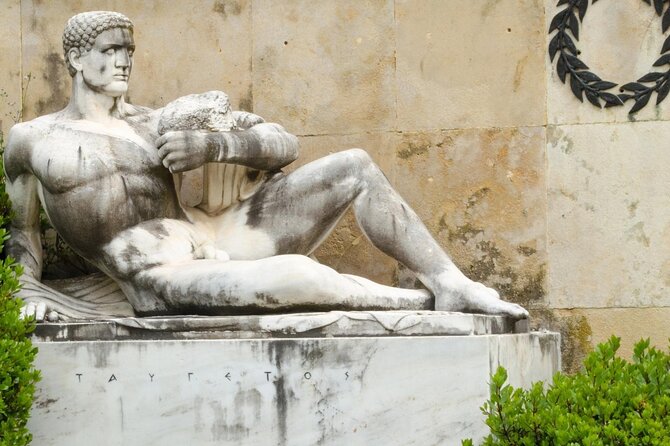 Thermopylae and Delphi Private Full-Day Tour from Athens - Price and logistics: what you’re paying for, and what costs extra