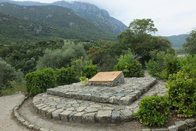 Thermopylae Battlefield Private Half Day Tour from Athens - Walking the Battlefield Ground: What to Look for in 20 Minutes
