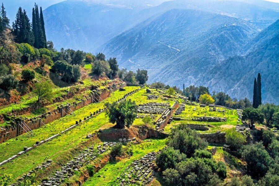 Thermopylae, Meteora and Delphi Full Day Tour - One-day route: why this triple-site trip is worth the long drive