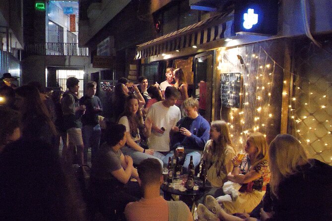 Thursday & Friday Night Pub Crawl for Professionals in Athens - Stop 3: Rumble in the Jungle, the alley stop you will want to find again