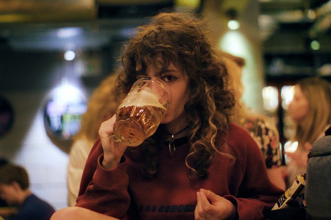 Thursday & Friday Night Pub Crawl for Professionals in Athens - Hosts and vibe: what makes this crawl feel friendly, not chaotic