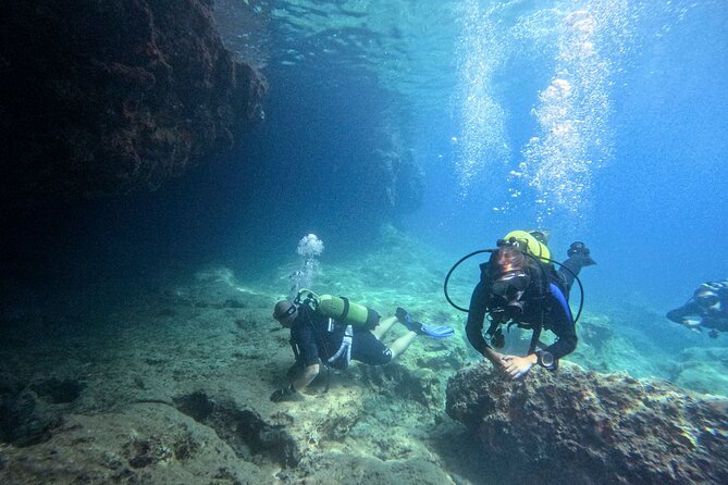 Try Scuba Diving in Athens - Your 4-hour flow, from paperwork to shallow-water practice