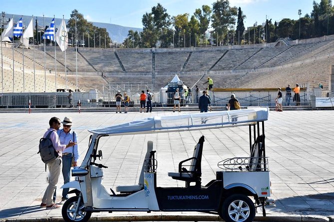 Tuk Tuk Athens Complete City Center Tour - 100% Electric (3 hour) - The Parliament stop, your quick Athens history anchor