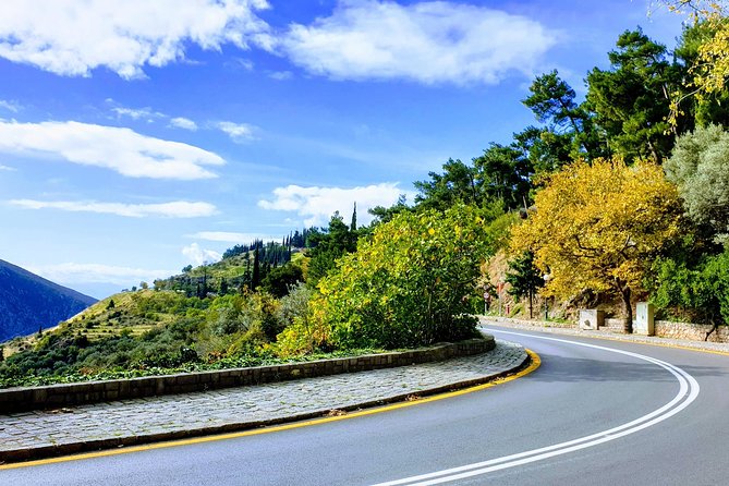 Unforgettable Delphi and Meteora PrivateTour All Inclusive - Arachova at about 3,300 feet, a quick taste before Delphi