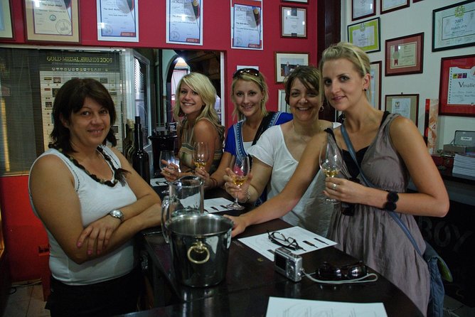 Wine Trails Private Tour/ Nemea visit 3 wineries from Athens or Nafplion (10 h) - Timing, heat, and how to keep the day enjoyable