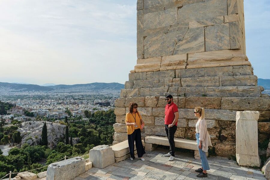Zeus Temple Acropolis & Acropolis Museum Private Guided Tour - Acropolis Museum: 4,000 artifacts, natural light, and excavations under glass